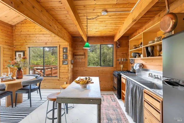 $1,395,000 | 3020 Burnside Road, Sebastopol, CA 95472