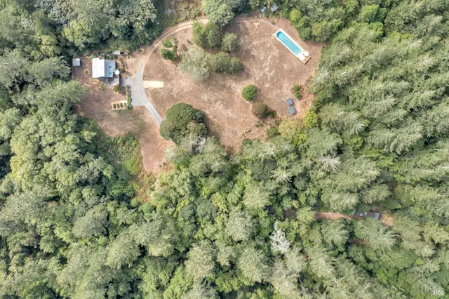 $1,395,000 | 3020 Burnside Road, Sebastopol, CA 95472