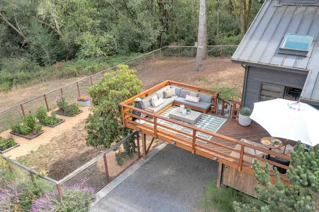 $1,395,000 | 3020 Burnside Road, Sebastopol, CA 95472