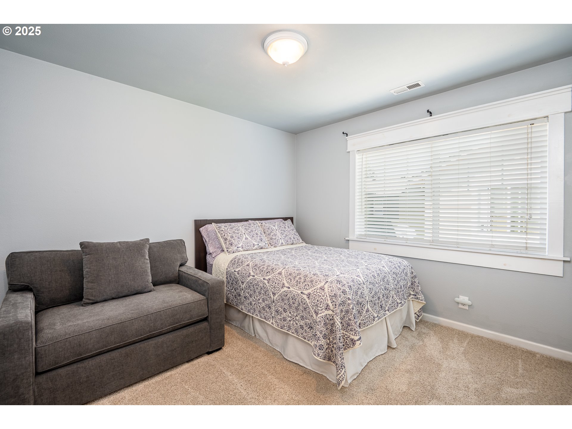 1660 Riley Lane Eugene, OR 97402 - Photo 25 of 35 Gallery Image 25