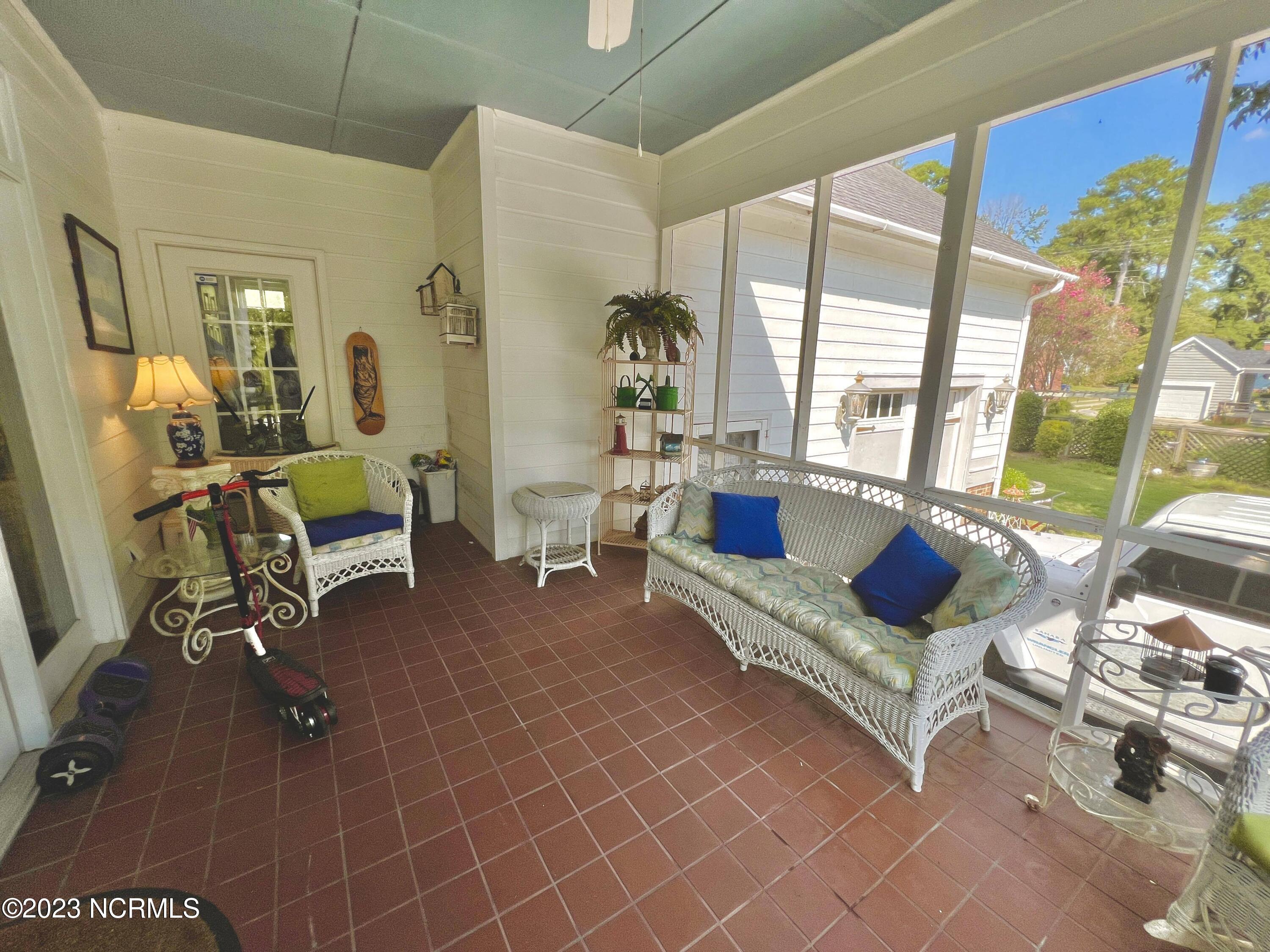 705 Rountree Street Kinston, NC 28501 - Photo 24 of 59 377105101_6939457812752997_7720346023847