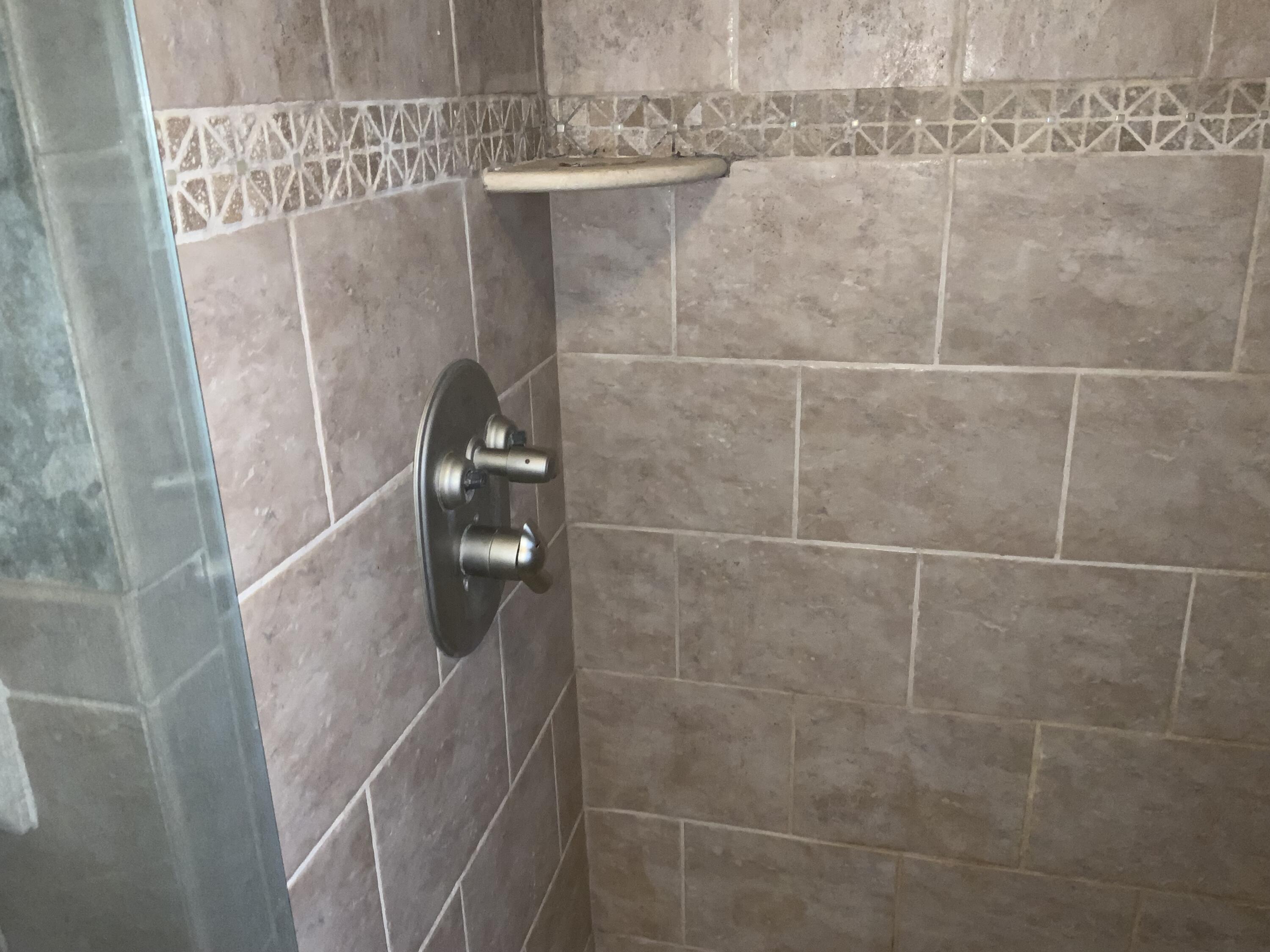 147 Jolly Street Bristol, VA 24201 - Photo 16 of 25 IMG_5819