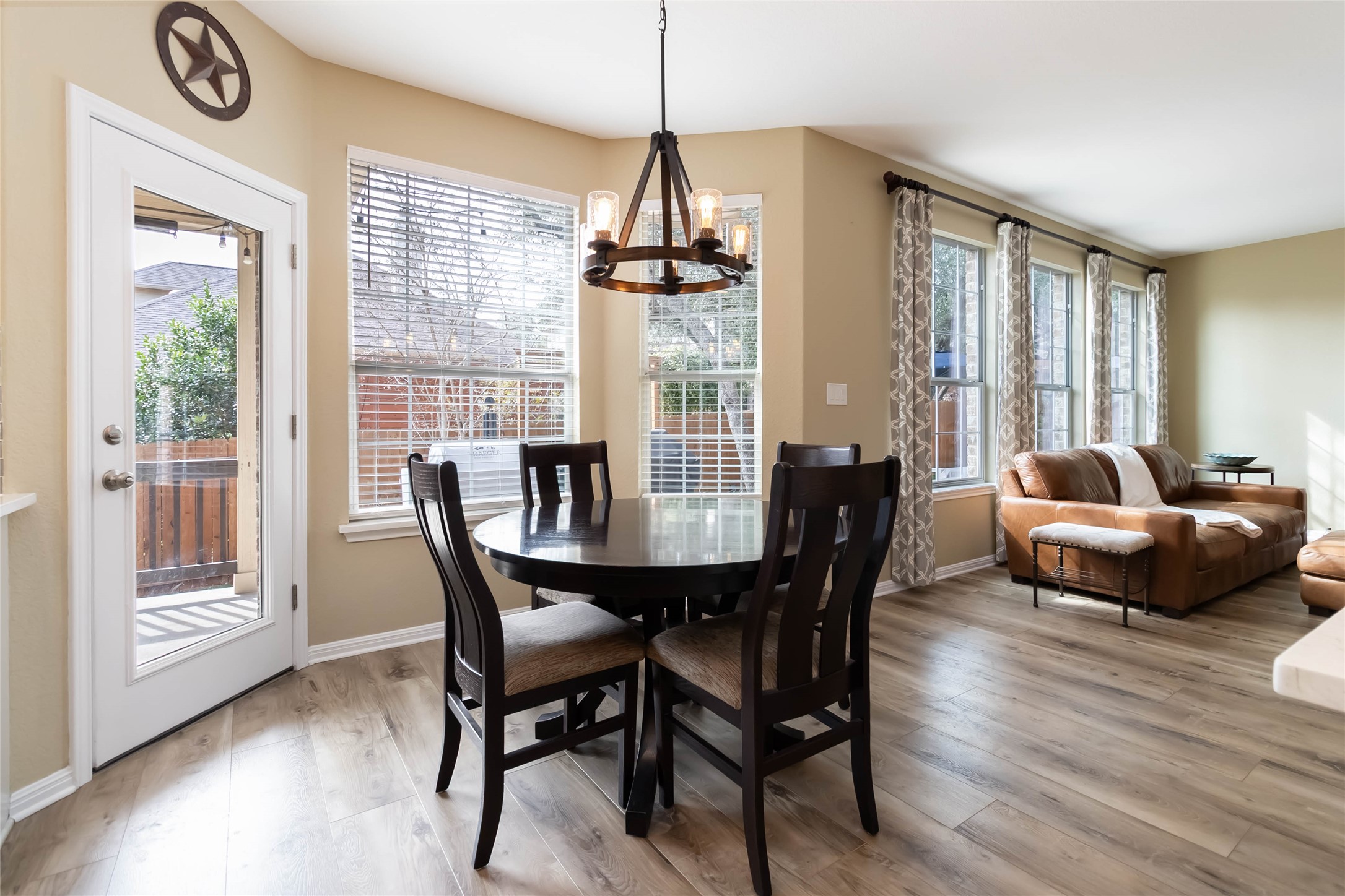 4525 Three Arrows Court Cedar Park, TX 78613 - Photo 13 of 32 Eat in Kitchen