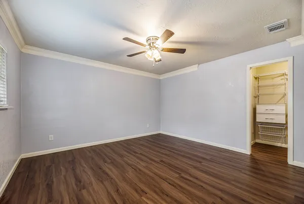 $2,300 | 2539 Cobblers Way, Friendswood, TX 77546