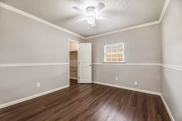 $2,300 | 2539 Cobblers Way, Friendswood, TX 77546