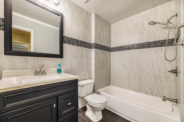 $2,300 | 2539 Cobblers Way, Friendswood, TX 77546