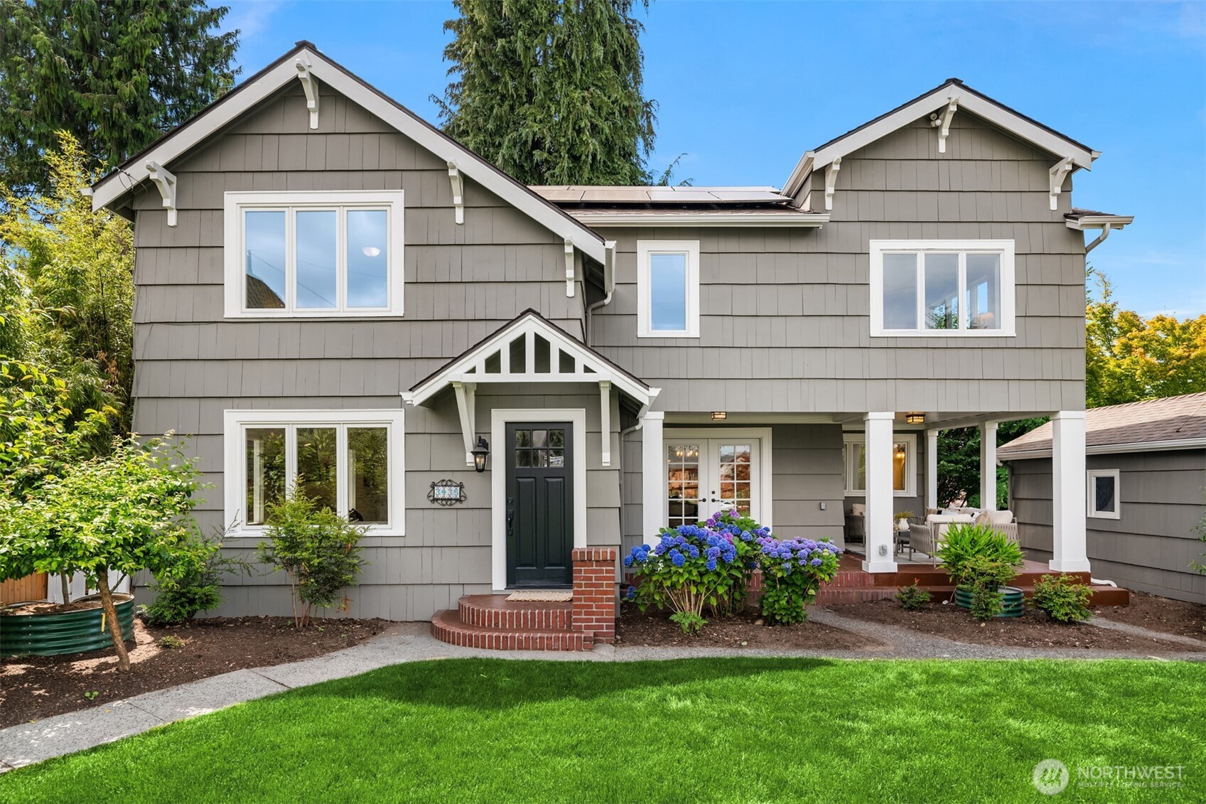 3435 Walnut Avenue Southwest Seattle, WA 98116 - Photo 1 of 36 Gallery Image 1