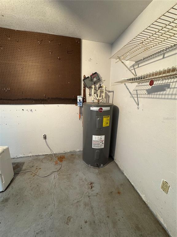 2134 R E Byrd Road Frostproof, FL 33843 - Photo 34 of 54 a view of entryway