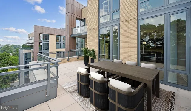 $1,286 | 8300 Wisconsin Avenue, Unit 1B1718, Bethesda, MD 20814