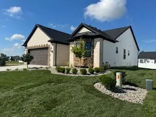 $399,999 | 737 Britt Circle, Unit 11, Dundee, MI 48131