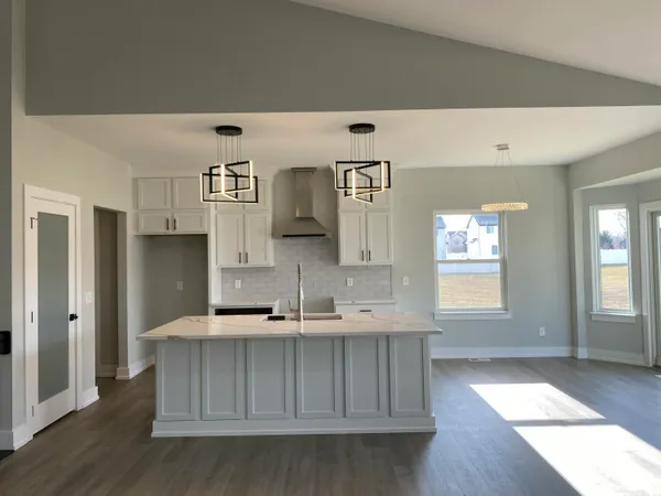 $399,999 | 737 Britt Circle, Unit 11, Dundee, MI 48131
