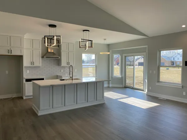 $399,999 | 737 Britt Circle, Unit 11, Dundee, MI 48131
