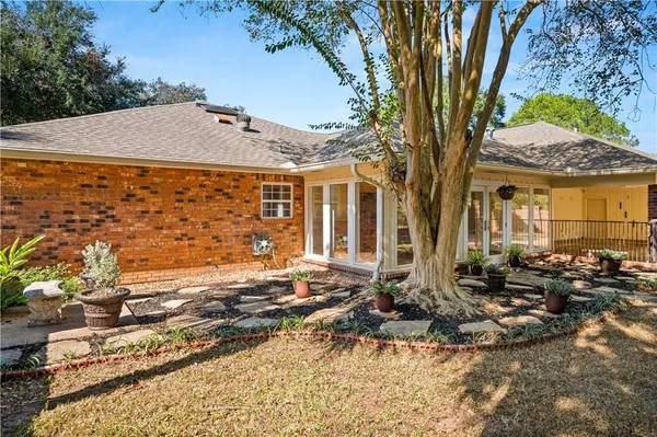 $479,000 | 4704 Whitefield Boulevard, Alexandria, LA 71303