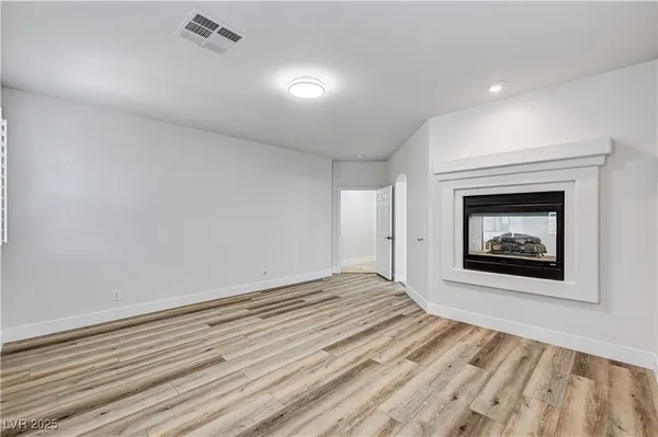 $5,495 | 345 Whispering Tree Avenue, Las Vegas, NV 89183