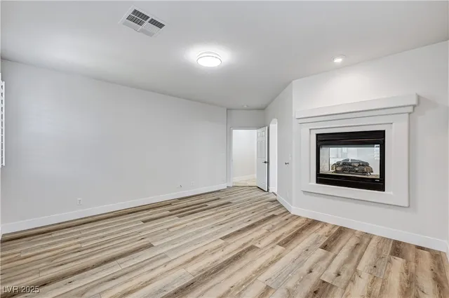 $5,495 | 345 Whispering Tree Avenue, Las Vegas, NV 89183