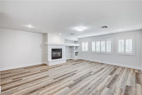 $5,495 | 345 Whispering Tree Avenue, Las Vegas, NV 89183