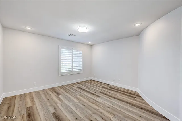 $5,495 | 345 Whispering Tree Avenue, Las Vegas, NV 89183