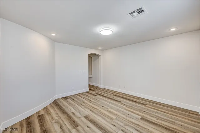 $5,495 | 345 Whispering Tree Avenue, Las Vegas, NV 89183