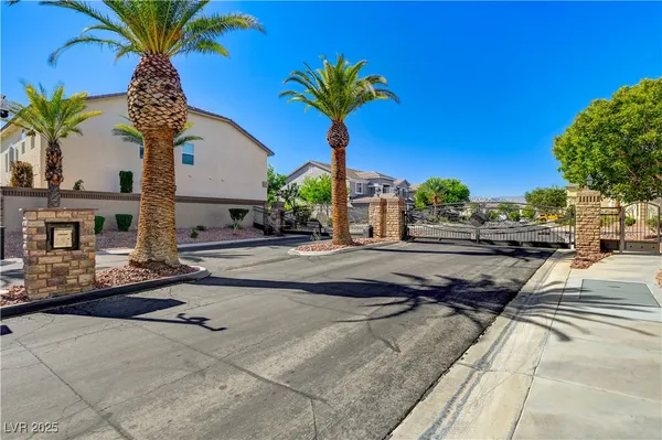 $5,495 | 345 Whispering Tree Avenue, Las Vegas, NV 89183