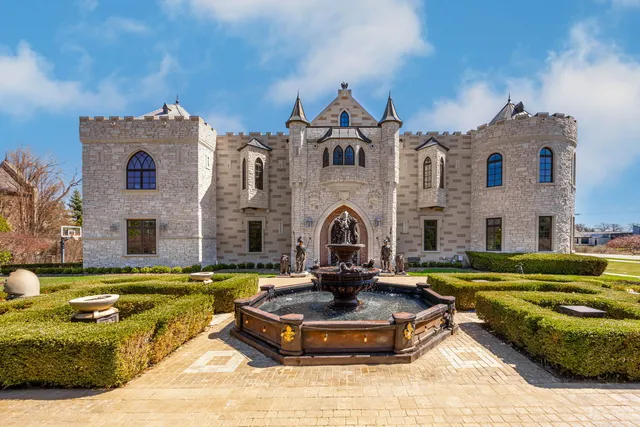 $4,999,000 | 3015 Lincoln Road, Oak Brook, IL 60523