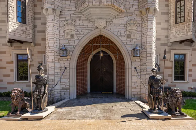 $4,999,000 | 3015 Lincoln Road, Oak Brook, IL 60523