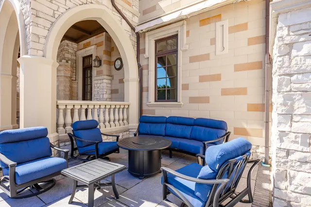 $4,999,000 | 3015 Lincoln Road, Oak Brook, IL 60523