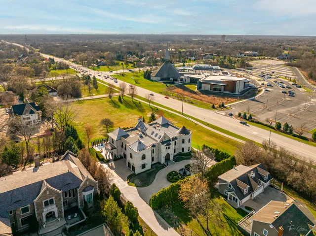 $4,999,000 | 3015 Lincoln Road, Oak Brook, IL 60523