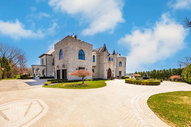 $4,999,000 | 3015 Lincoln Road, Oak Brook, IL 60523