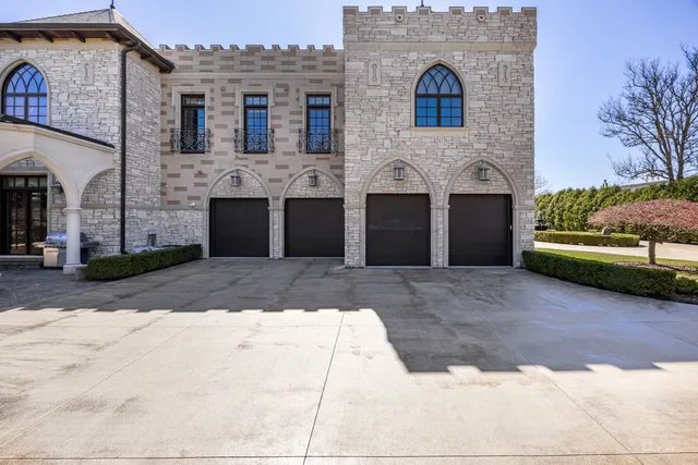 $4,999,000 | 3015 Lincoln Road, Oak Brook, IL 60523