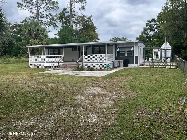 $220,000 | 118 Riverside Avenue, Satsuma, FL 32189