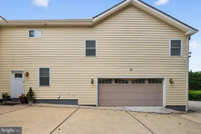 a view of a white house