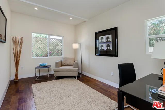 $6,750 | 831 South Curson Avenue, Los Angeles, CA 90036