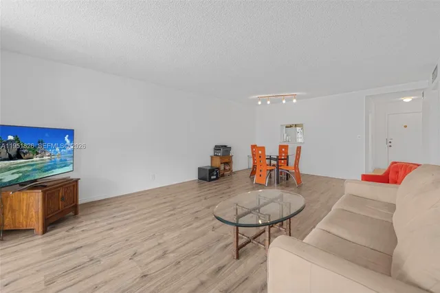 $220,000 | 500 Northeast 12th Avenue, Unit 407, Hallandale Beach, FL 33009