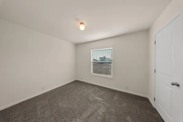 $174,950 | 317 Moffat Boulevard, Unit 5, Manteca, CA 95336