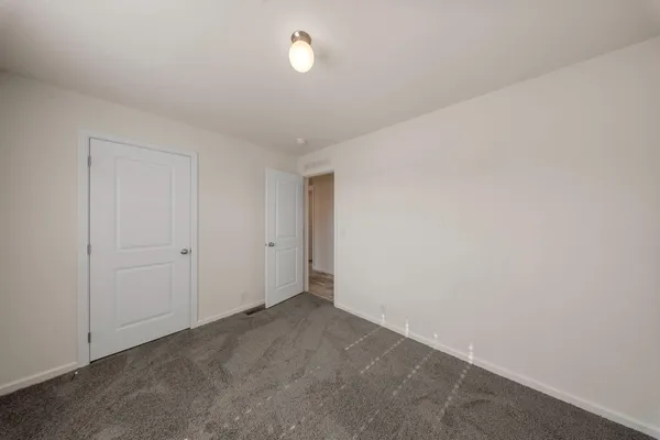 $174,950 | 317 Moffat Boulevard, Unit 5, Manteca, CA 95336