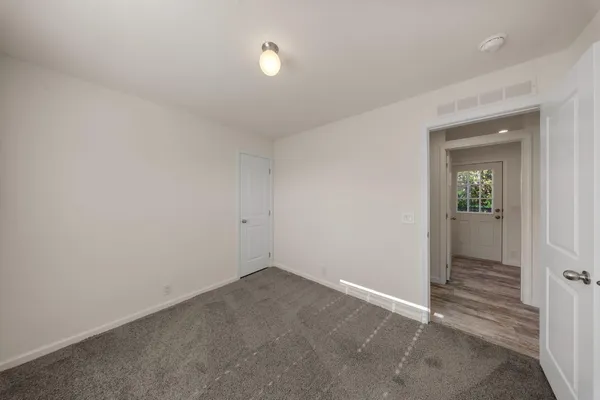 $174,950 | 317 Moffat Boulevard, Unit 5, Manteca, CA 95336