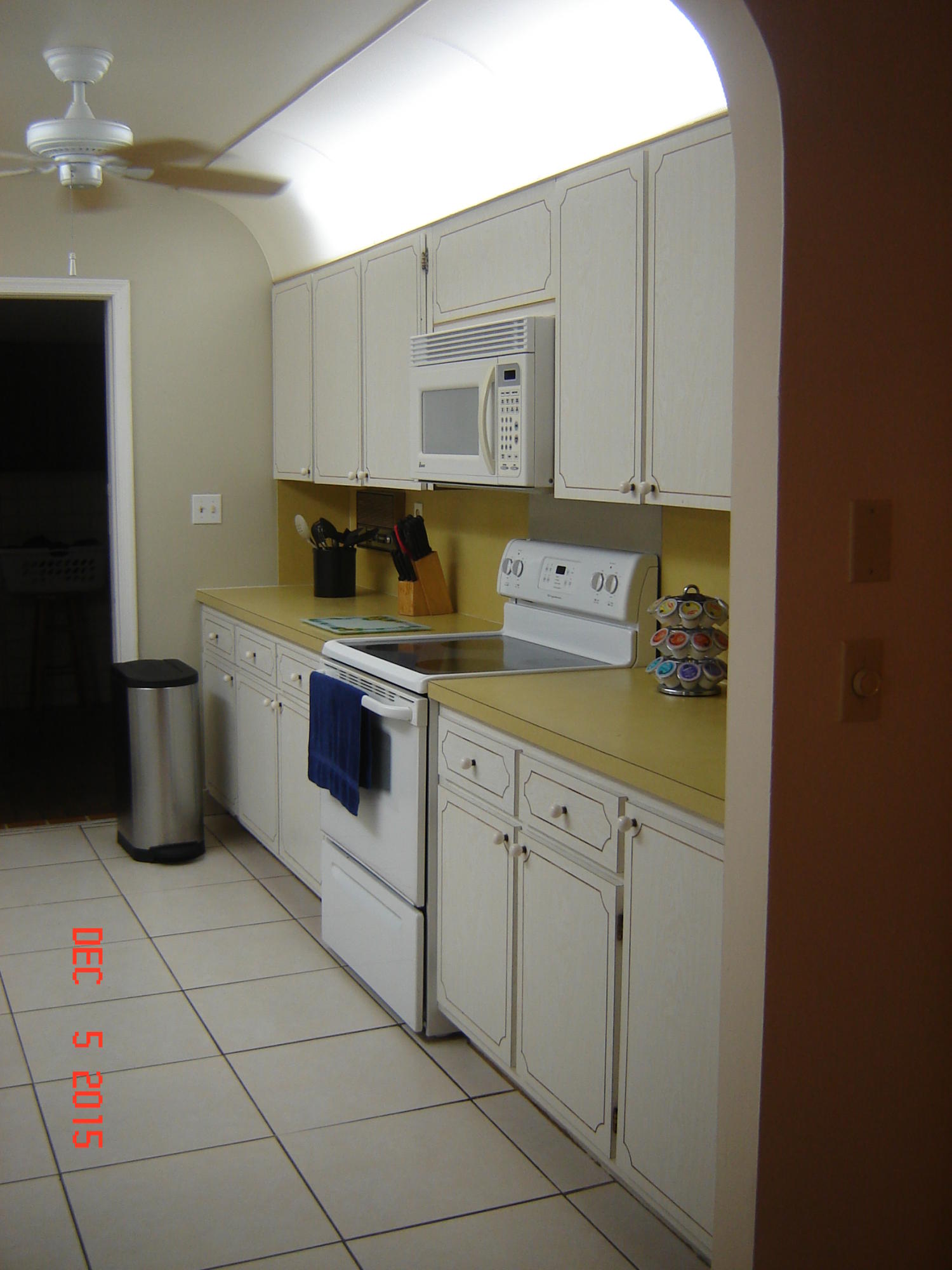 4397 Foss Road Lake Worth, FL 33461 - Photo 7 of 31 Bright kitchen