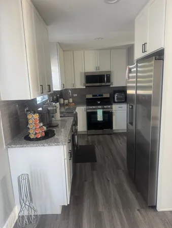 $490,000 | 7612 167th Street, Tinley Park, IL 60477