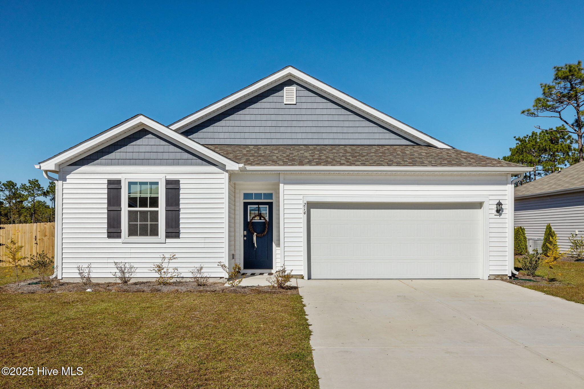 214 Jones Rdg Lane Newport, NC 28570 - Photo 1 of 44 1-web-or-mls-1S3A5274