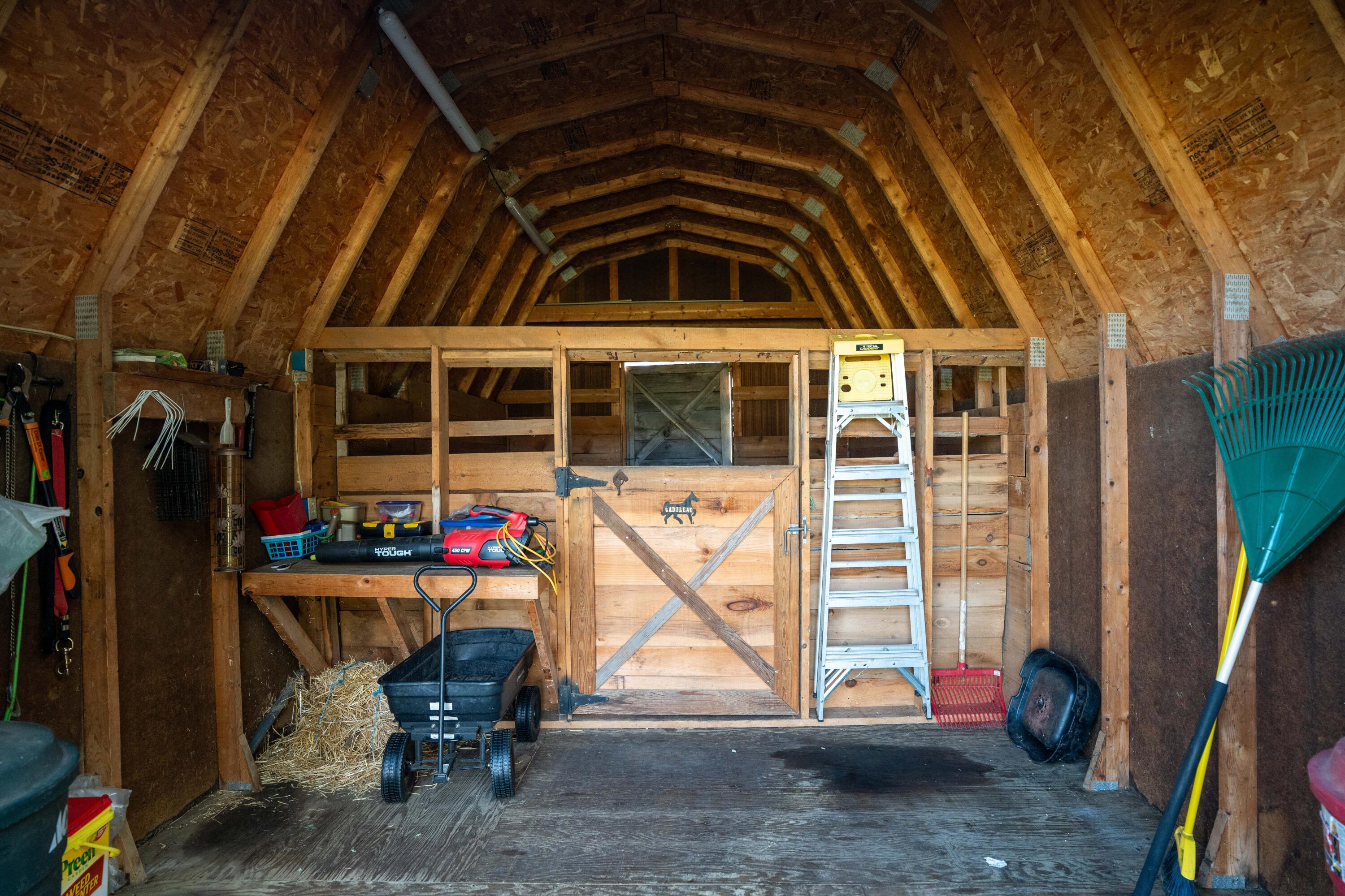 S102-w32709 County Road East Mukwonago, WI 53149 - Photo 21 of 37 Horse Stall