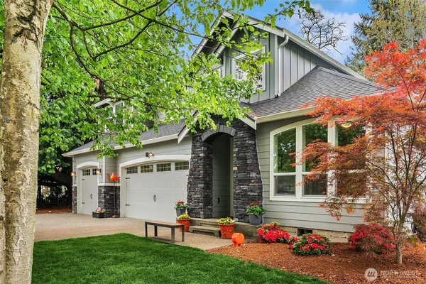 $1,595,900 | 13041 56th Avenue South, Tukwila, WA 98178