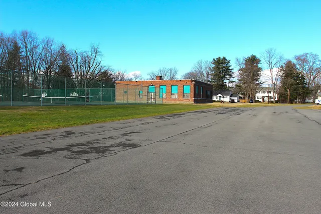 $199,000 | 26 Thatcher Street, Bethlehem, NY 12158