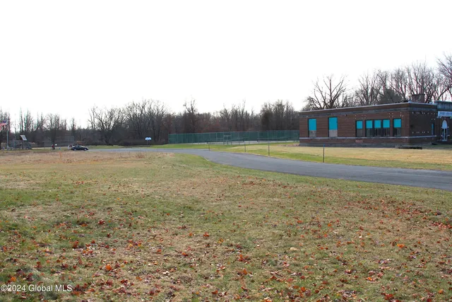 $199,000 | 26 Thatcher Street, Bethlehem, NY 12158