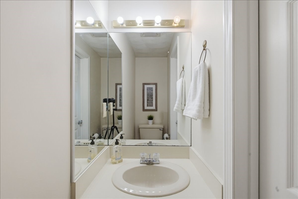 53 Front Street, Unit 53 Beverly, MA 01915 - Photo 20 of 34