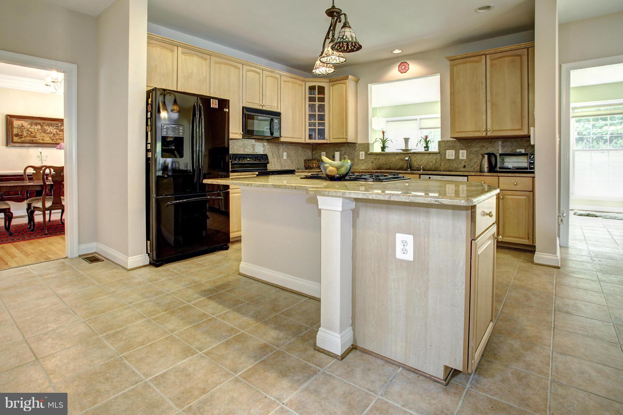 1013 Heartfields Drive Silver Spring, MD 20904 - Photo 23 of 27 Kitchen