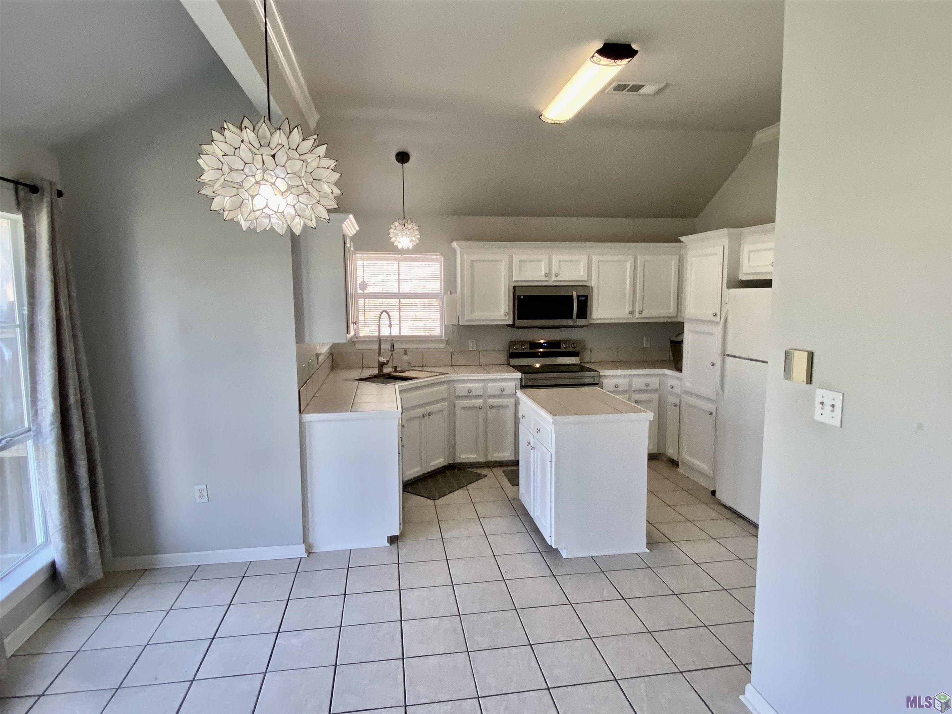 232 Springhaven Drive Baton Rouge, LA 70810 - Photo 11 of 36