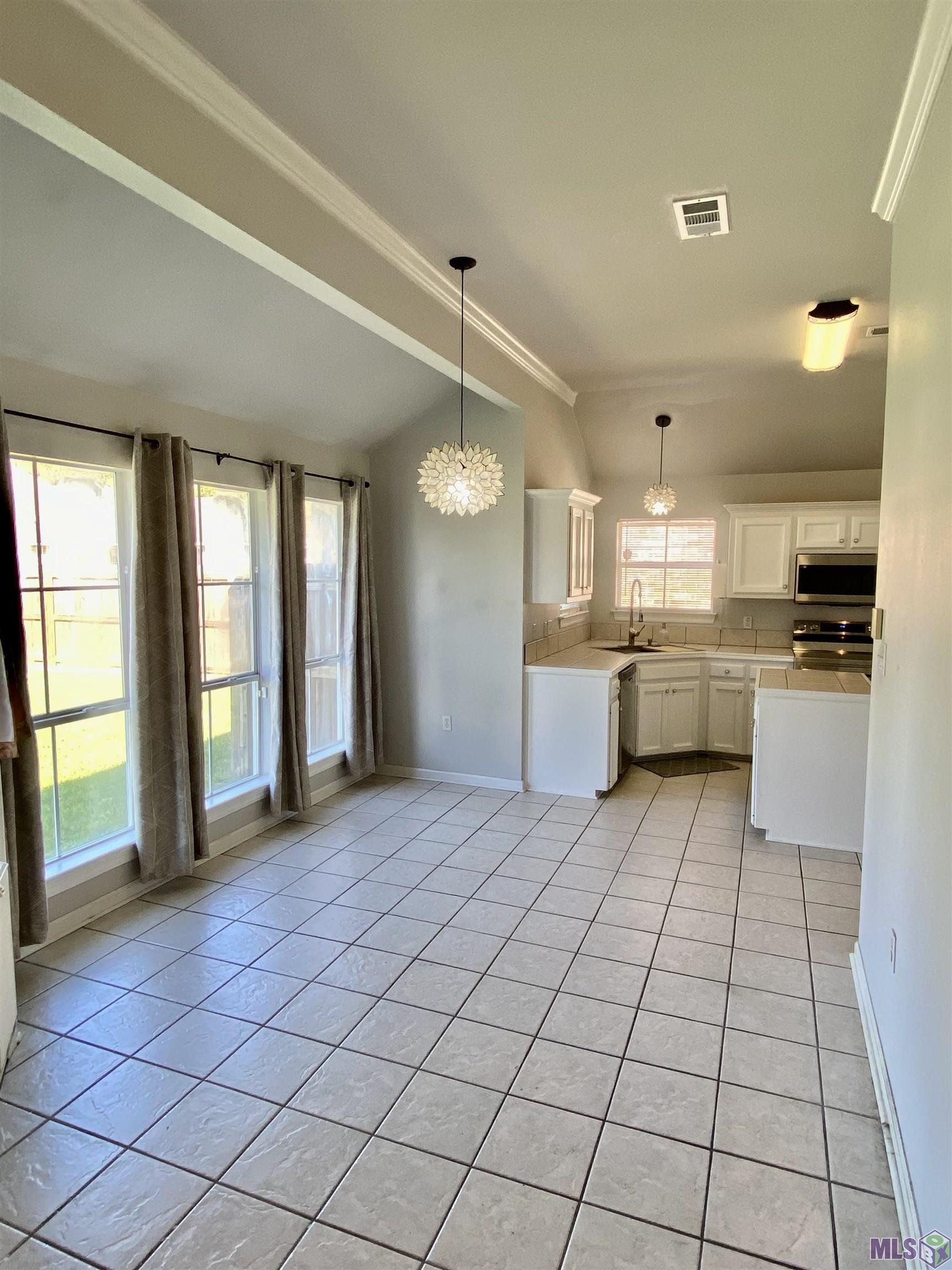 232 Springhaven Drive Baton Rouge, LA 70810 - Photo 8 of 36
