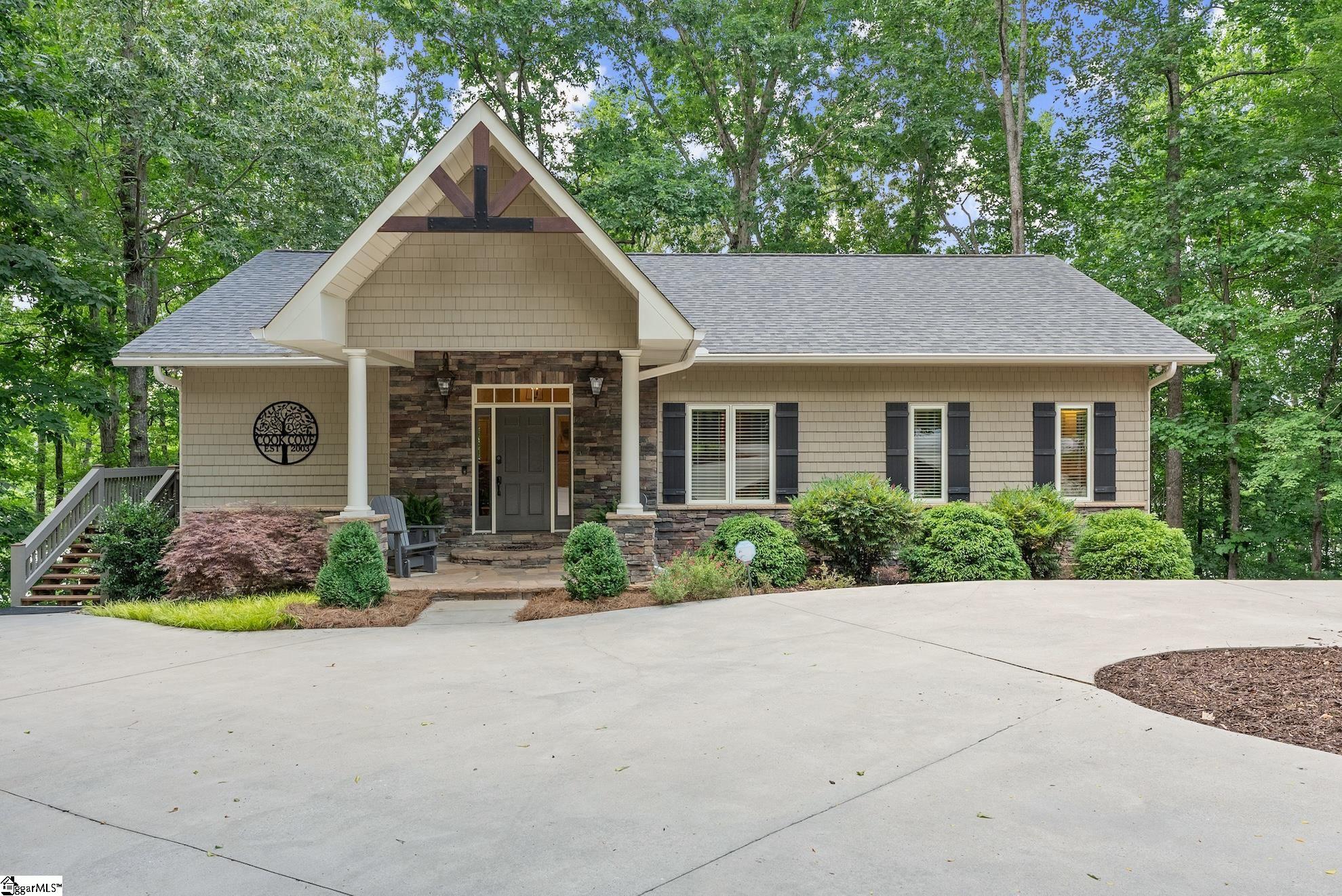 714 Oak Shore Court Seneca, SC 29678 - Photo 3 of 50