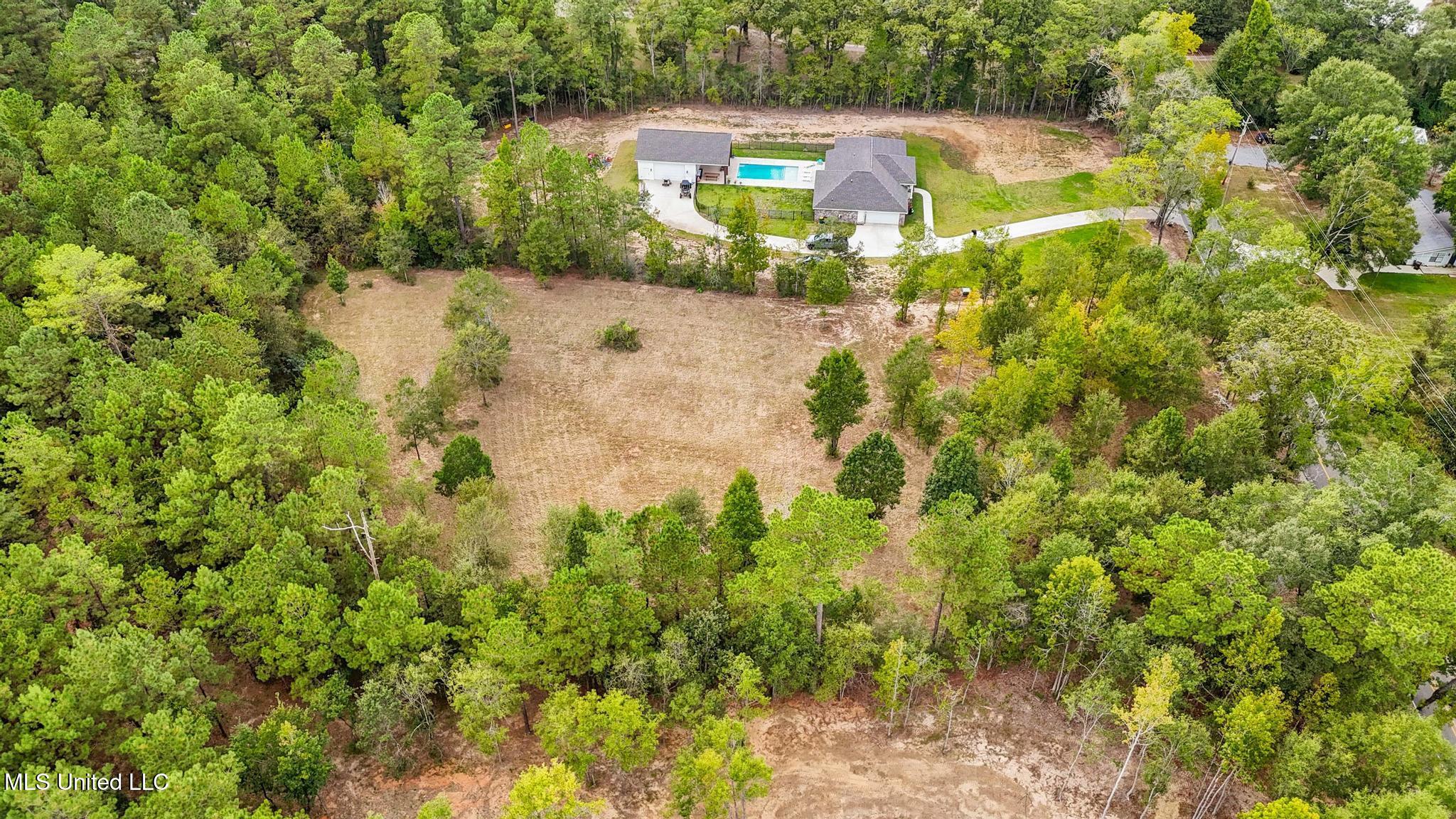 12091 School Road Saucier, MS 39574 - Photo 4 of 18 003