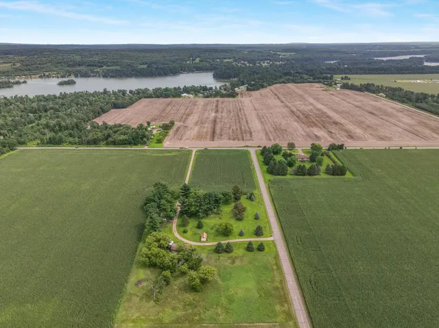 $319,900 | 2386 10 1/4 Avenue, Chetek, WI 54728
